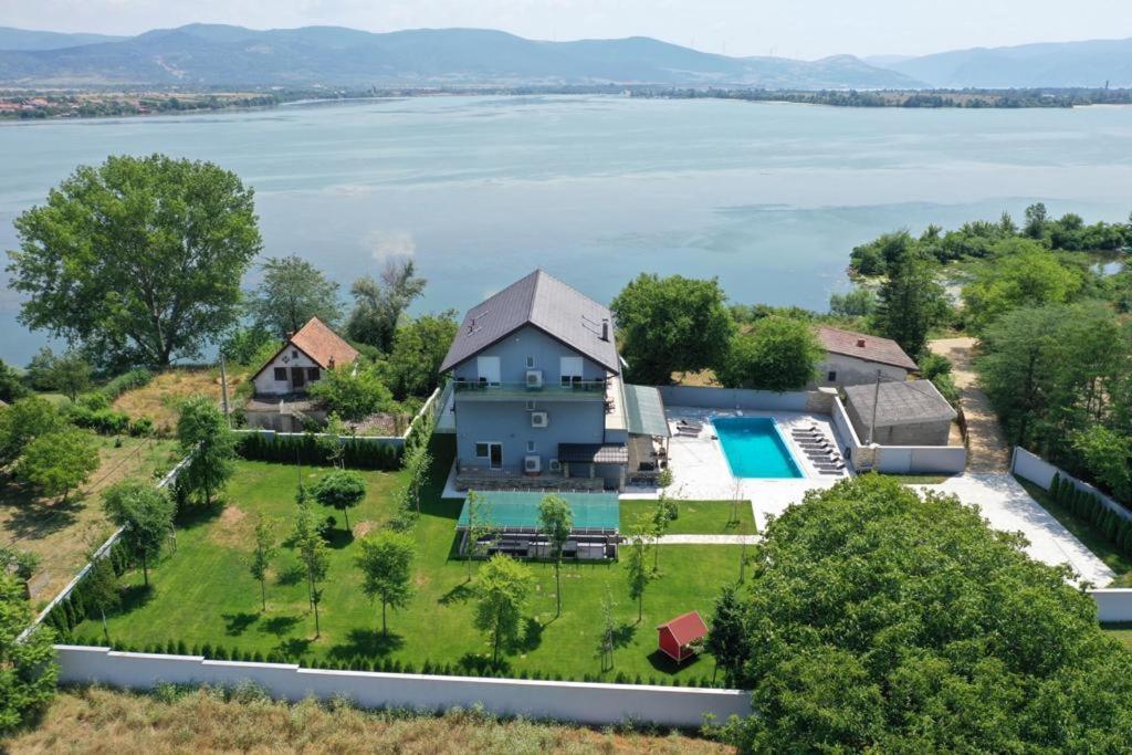Plavi Resort Vinci Exterior foto